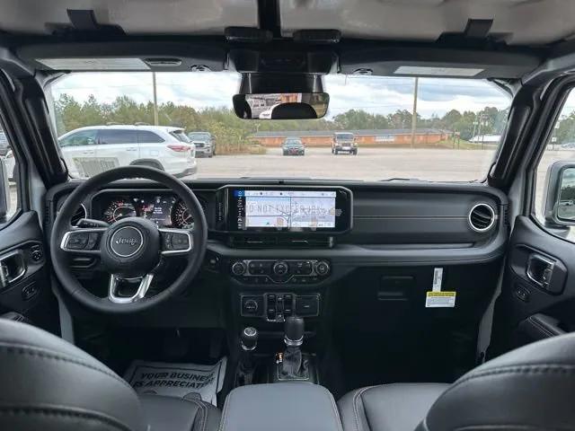 2026 Jeep Wrangler 4-Door Sahara 4x4