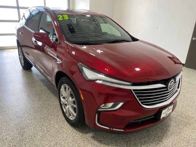 2023 Buick Enclave Essence AWD 2023 Buick Enclave Essence AWD