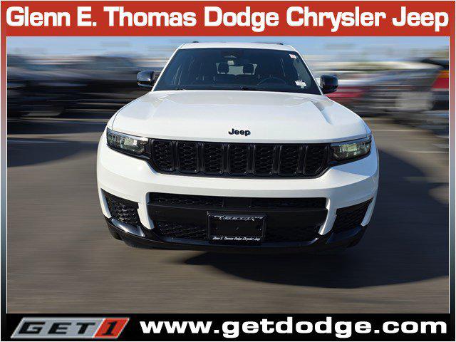 2022 Jeep Grand Cherokee L Altitude 4x2