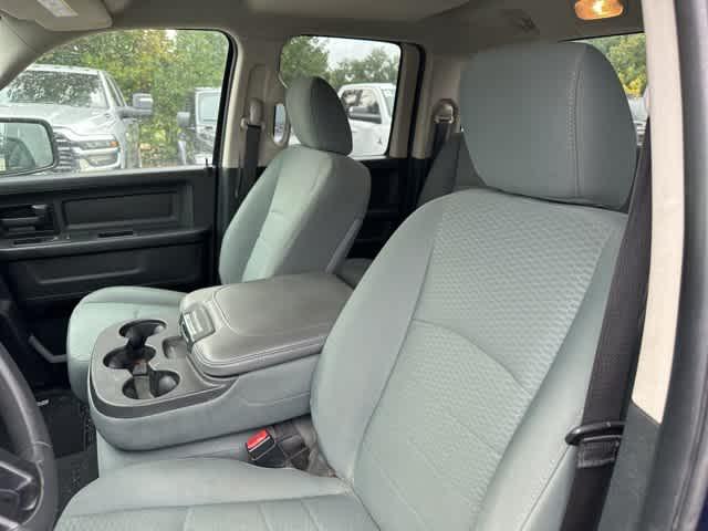 2018 RAM 1500 Express Quad Cab 4x4 64 Box
