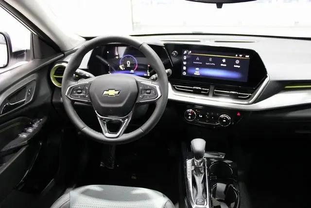 2026 Chevrolet Trax FWD LT