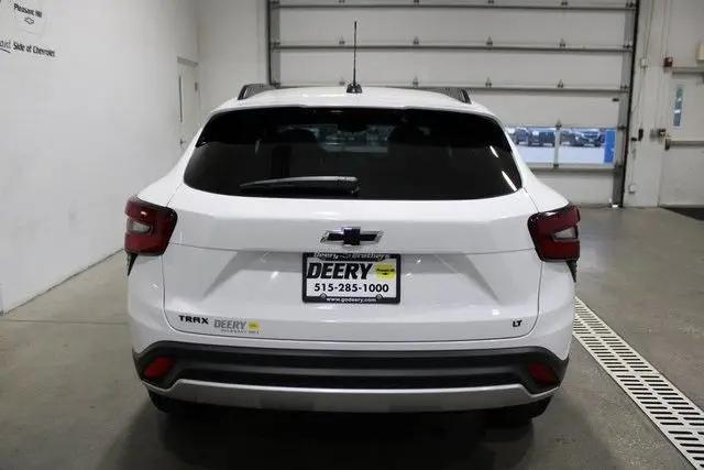 2026 Chevrolet Trax FWD LT
