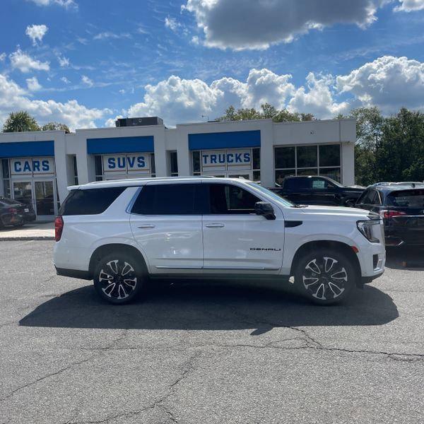 2024 GMC Yukon 4WD Denali