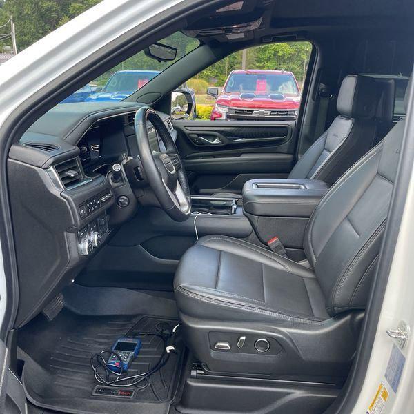 2024 GMC Yukon 4WD Denali