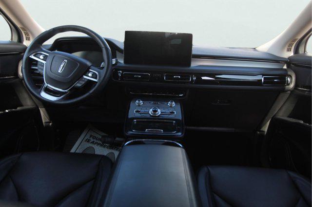 2022 Lincoln Nautilus Standard