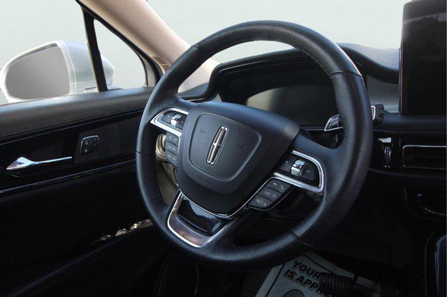 2022 Lincoln Nautilus Standard