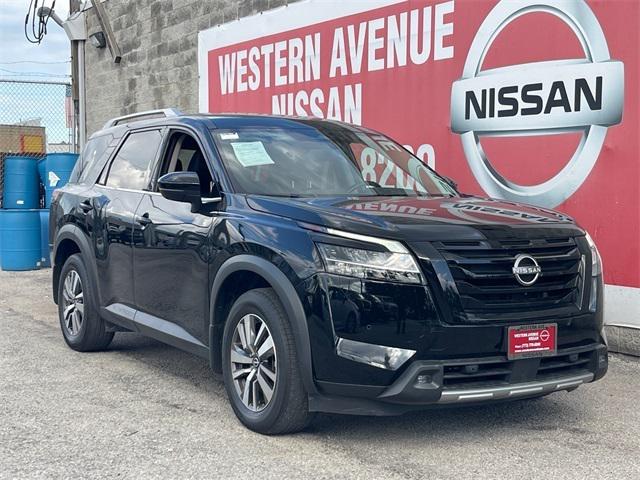 2022 Nissan Pathfinder SL 4WD