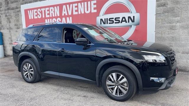 2022 Nissan Pathfinder SL 4WD