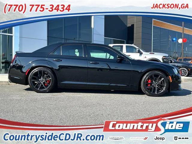 2023 Chrysler 300 300C