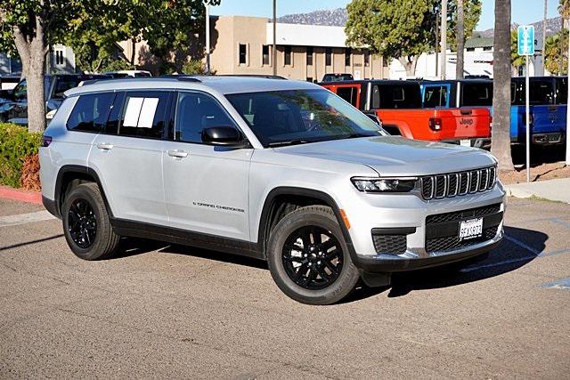 2023 Jeep Grand Cherokee L Laredo 4x2 2023 Jeep Grand Cherokee L Laredo 4x2