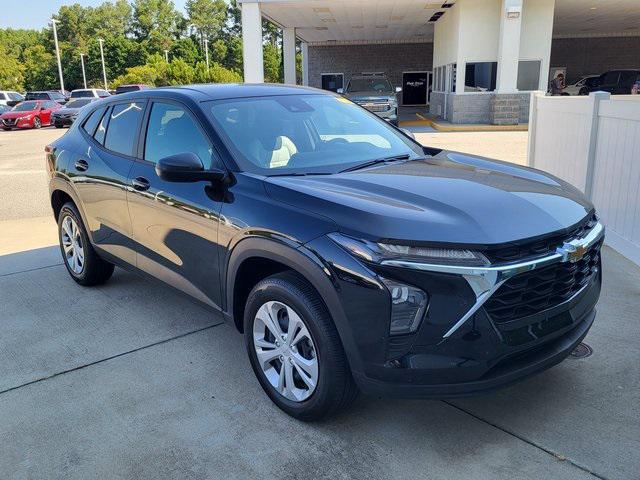 2025 Chevrolet Trax FWD LS