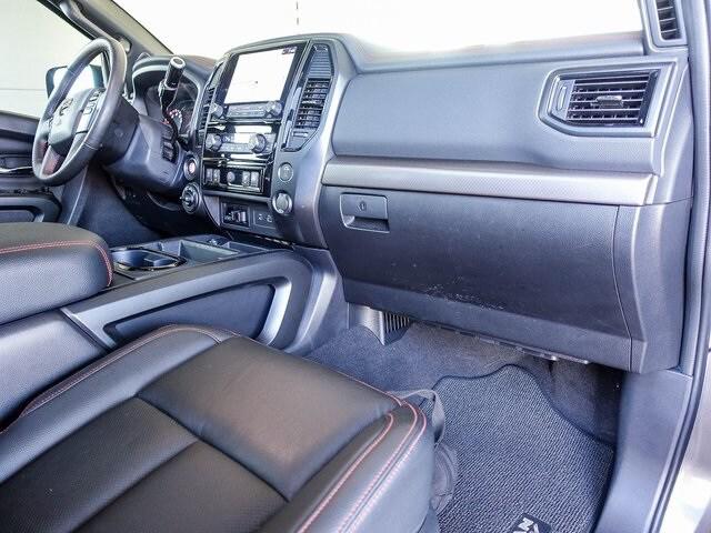 2024 Nissan TITAN Crew Cab PRO-4X 4x4