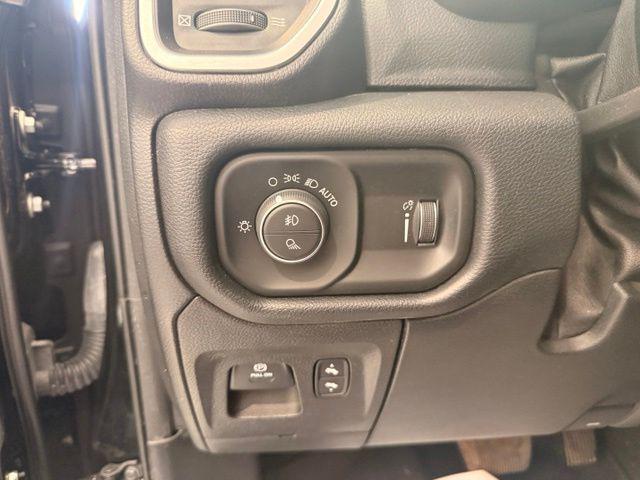 2021 Ram 1500 Big Horn Crew Cab 4x4 57 Box