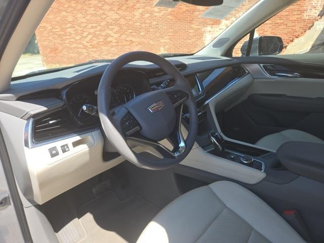 2025 Cadillac XT6 FWD Premium Luxury