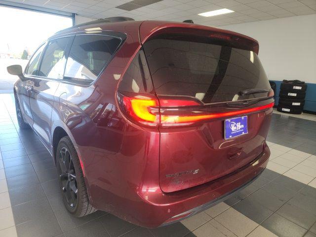 2023 Chrysler Pacifica Touring L AWD