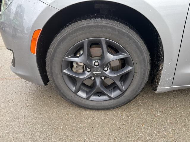 2018 Chrysler Pacifica Touring L 2018 Chrysler Pacifica Touring L