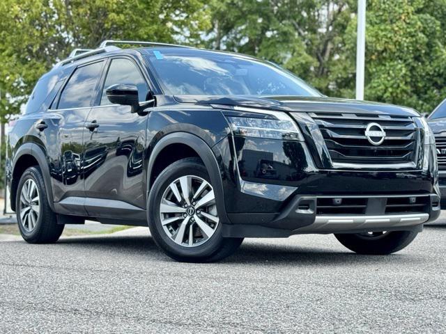 2024 Nissan Pathfinder SL FWD