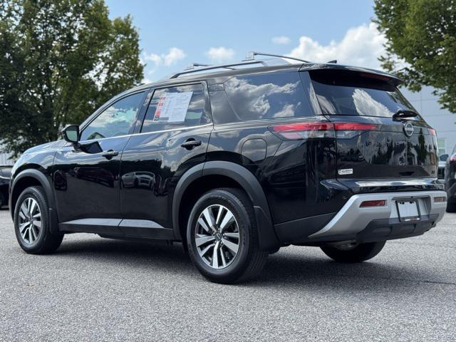 2024 Nissan Pathfinder SL FWD