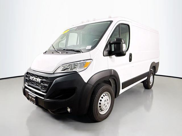 2025 RAM ProMaster 1500 Cargo Van Tradesman Low Roof 118 WB w/Pass Seat
