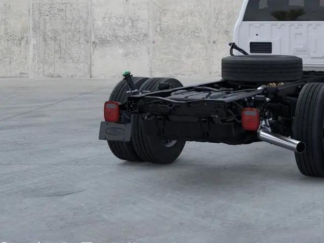 2025 Ford 600 XL