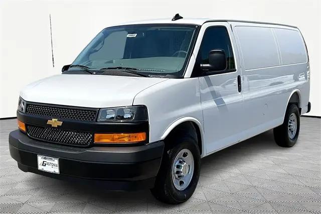2025 Chevrolet Express Cargo Van RWD 3500 Regular Wheelbase WT