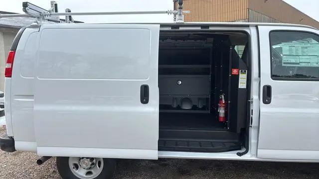 2025 Chevrolet Express Cargo Van RWD 2500 Regular Wheelbase WT