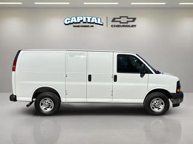 2025 Chevrolet Express Cargo Van RWD 2500 Regular Wheelbase WT