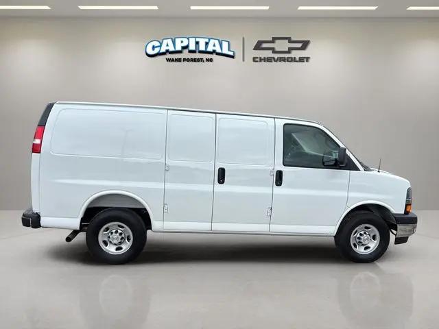 2025 Chevrolet Express Cargo Van RWD 2500 Regular Wheelbase WT