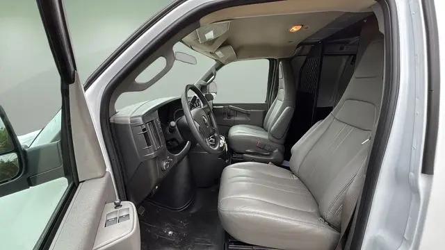 2025 Chevrolet Express Cargo Van RWD 2500 Regular Wheelbase WT
