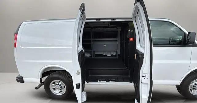 2025 Chevrolet Express Cargo Van RWD 2500 Regular Wheelbase WT