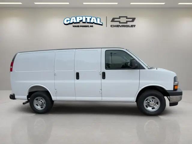 2025 Chevrolet Express Cargo Van RWD 2500 Regular Wheelbase WT