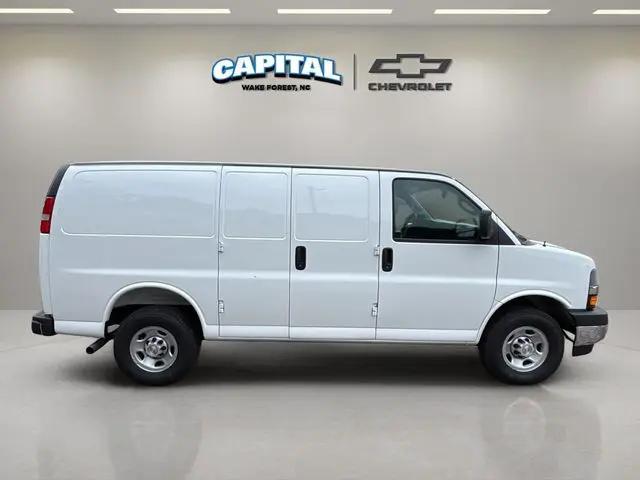 2025 Chevrolet Express Cargo Van RWD 2500 Regular Wheelbase WT