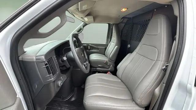 2025 Chevrolet Express Cargo Van RWD 2500 Regular Wheelbase WT