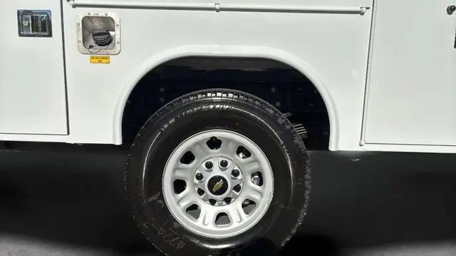 2026 Chevrolet Silverado 3500HD Crew Cab, Long Bed, WT Dual Rear Wheel, RWD