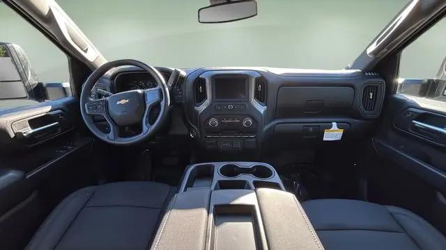 2026 Chevrolet Silverado 3500HD Crew Cab, Long Bed, WT Dual Rear Wheel, RWD