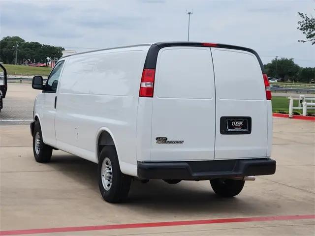 2025 Chevrolet Express Cargo Van RWD 2500 Extended Wheelbase WT