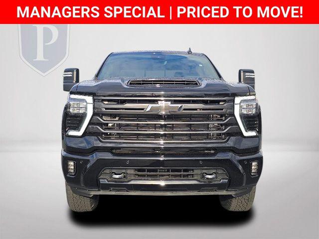 2026 Chevrolet Silverado 2500HD Crew Cab, Standard Bed, High Country, 4WD
