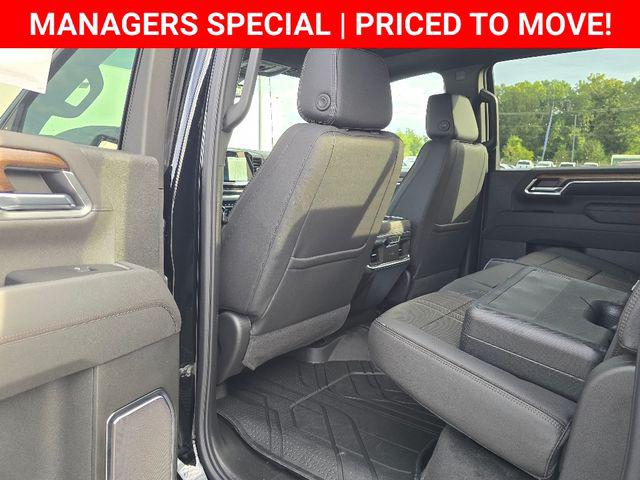 2026 Chevrolet Silverado 2500HD Crew Cab, Standard Bed, High Country, 4WD