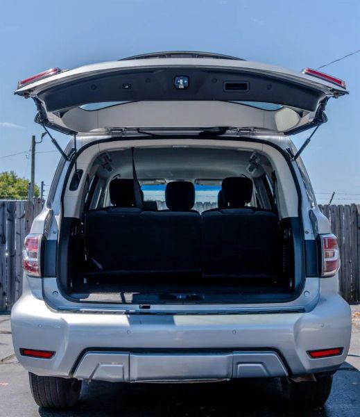 2017 Nissan Armada SV