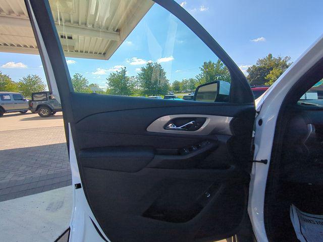 2023 Chevrolet Traverse FWD LT Cloth