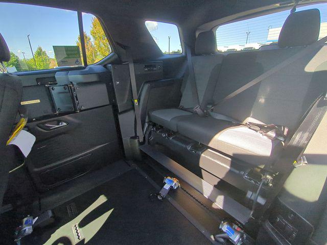 2023 Chevrolet Traverse FWD LT Cloth