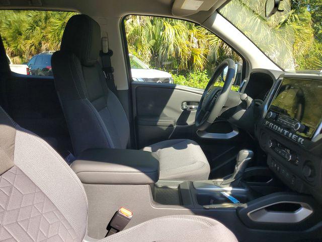 2026 Nissan Frontier Crew Cab SV 4x2
