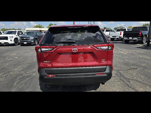 2024 Toyota RAV4 LE