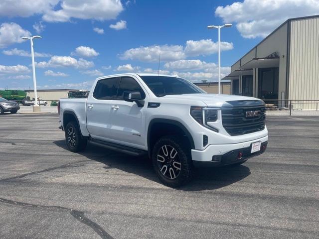 2023 GMC Sierra 1500 4WD Crew Cab Short Box AT4