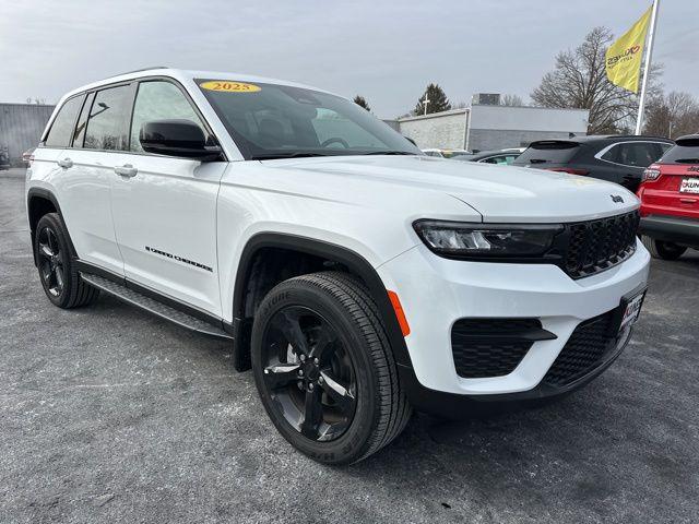 2025 Jeep Grand Cherokee GRAND CHEROKEE ALTITUDE X 4X4
