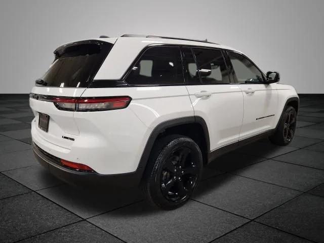 2023 Jeep Grand Cherokee Limited 4x4 2023 Jeep Grand Cherokee Limited 4x4