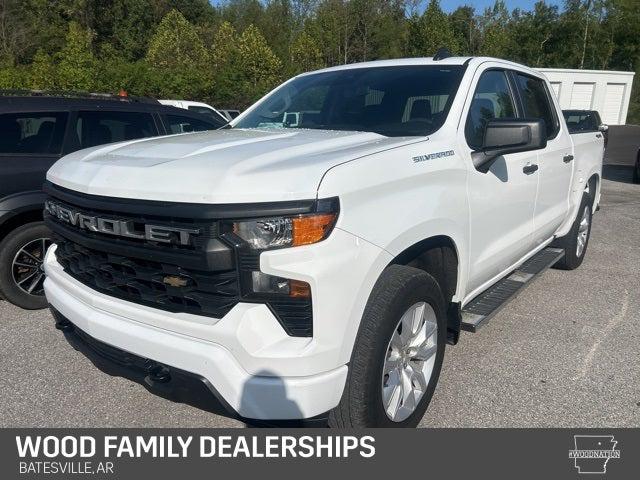 2022 Chevrolet Silverado 1500 4WD Crew Cab Short Bed Custom