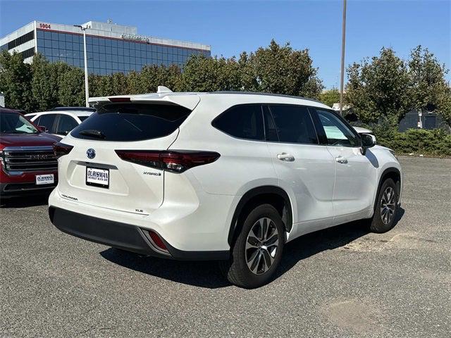 2022 Toyota Highlander Hybrid XLE