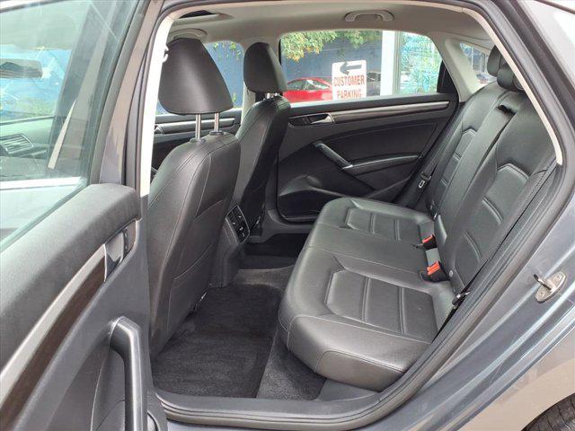 2017 Volkswagen Passat 1.8T SE