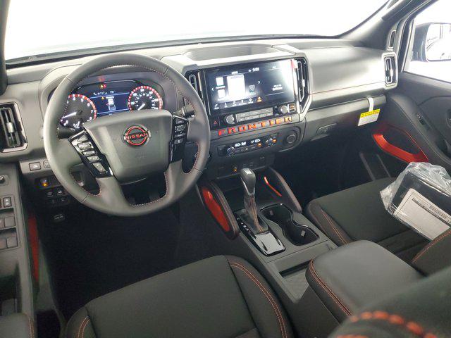 2025 Nissan Frontier Crew Cab PRO-4X 4x4